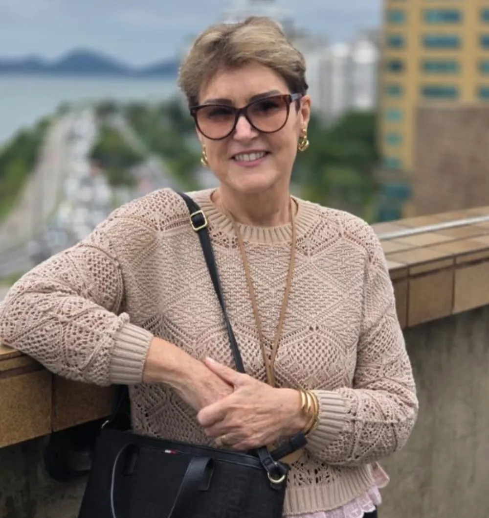 Autora do feedback, cliente JC Saúde Estética